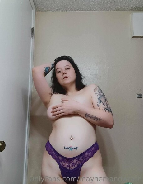 Foto desnuda filtrada de OnlyFans de Mayhemandwrath