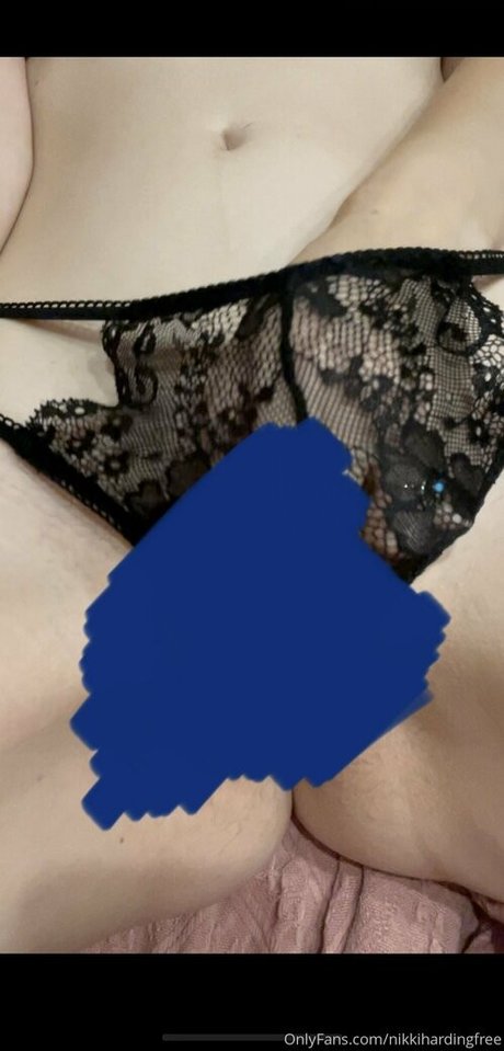 Foto desnuda filtrada de OnlyFans de Nikkihardingfree