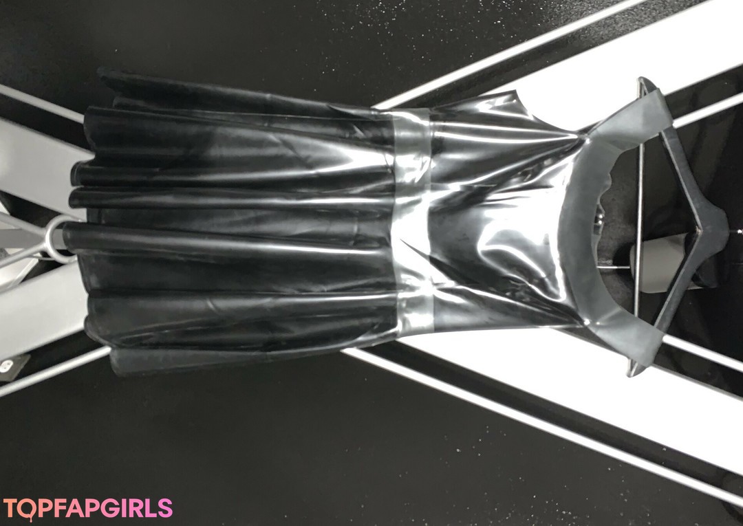 Foto desnuda filtrada de OnlyFans de Victoriarage #79 Foto desnuda filtrada de OnlyFans de Victoriarage #79