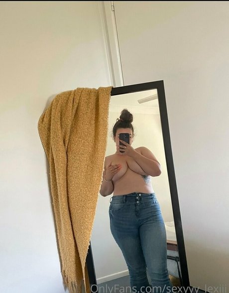 Foto desnuda filtrada de OnlyFans de Sexyyylexiii