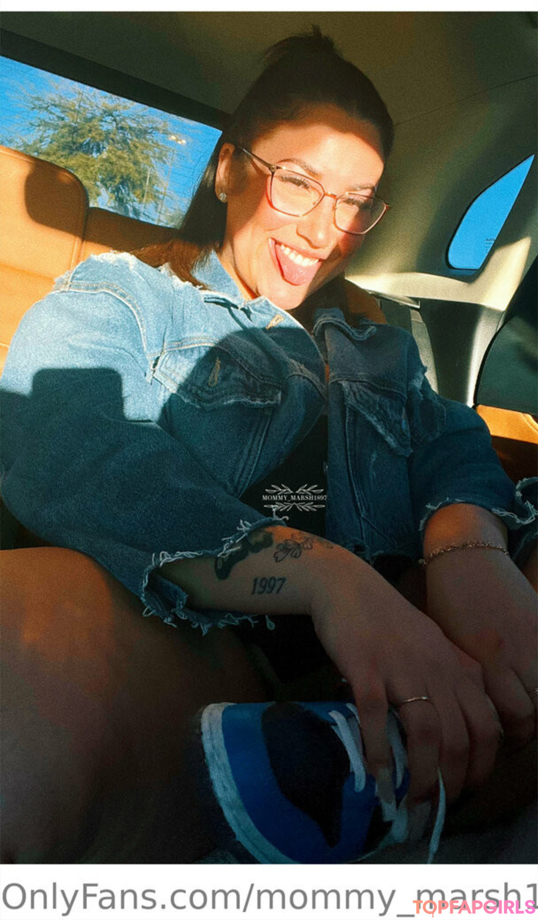 Foto desnuda filtrada de OnlyFans de Mommymarsh1897 #6 Foto desnuda filtrada de OnlyFans de Mommymarsh1897 #6