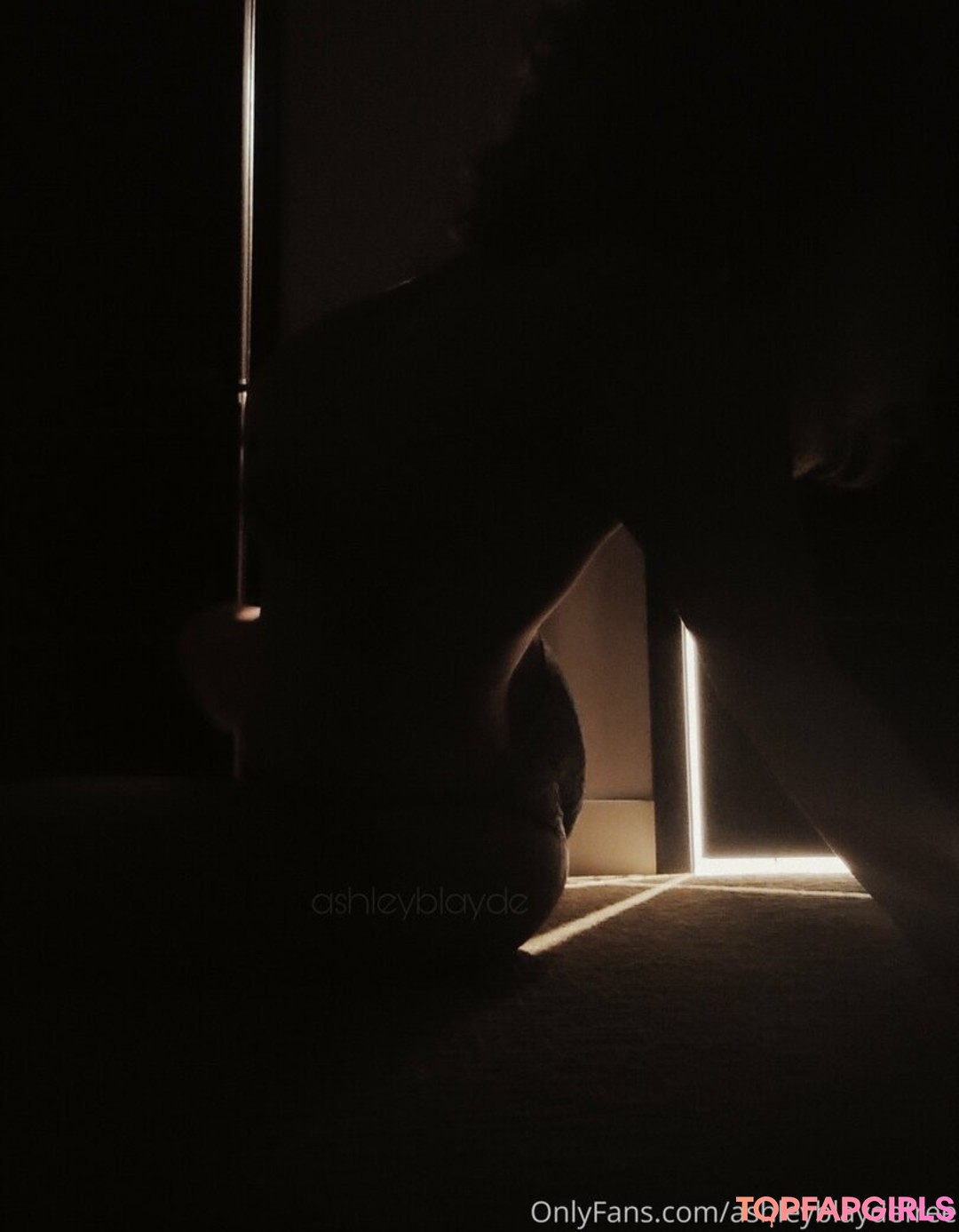 Foto desnuda filtrada de OnlyFans de Ashleyblaydefree #86 Foto desnuda filtrada de OnlyFans de Ashleyblaydefree #86