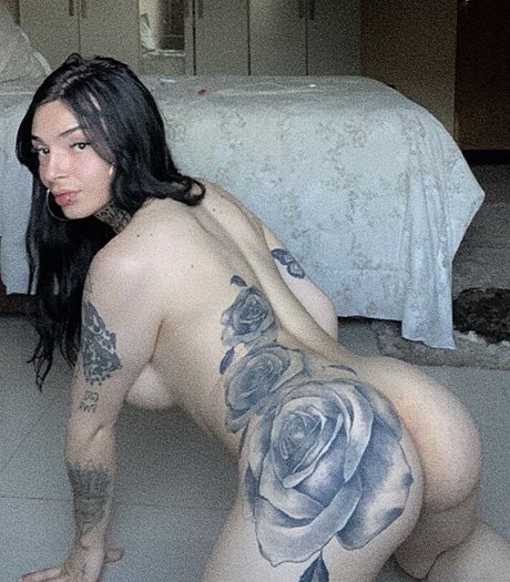 Foto desnuda filtrada de OnlyFans de Alice Neves