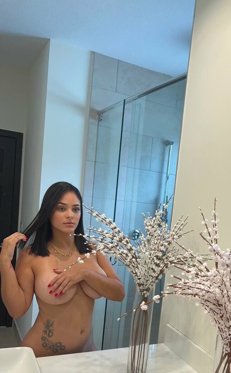 Jasmine Caro