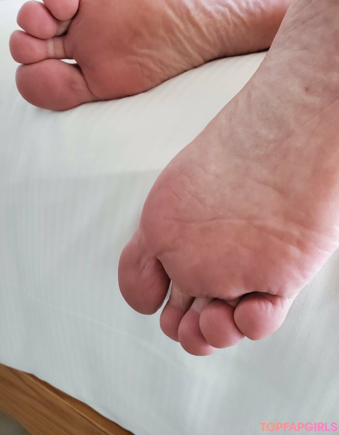 Foto desnuda filtrada de OnlyFans de Menfeetlover #21 Foto desnuda filtrada de OnlyFans de Menfeetlover #21