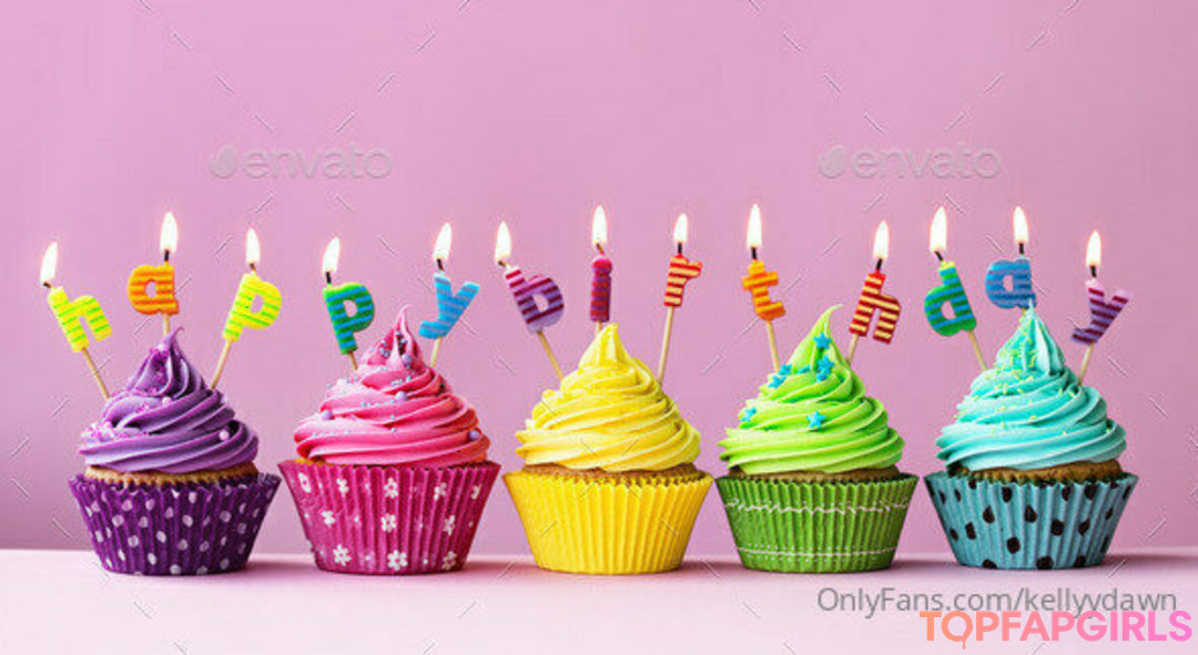 Foto desnuda filtrada de OnlyFans de Kellyydawn #84 Foto desnuda filtrada de OnlyFans de Kellyydawn #84