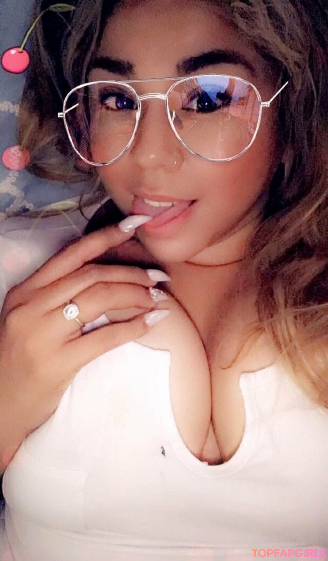 Foto desnuda filtrada de OnlyFans de Funncrazygirll #8 Foto desnuda filtrada de OnlyFans de Funncrazygirll #8