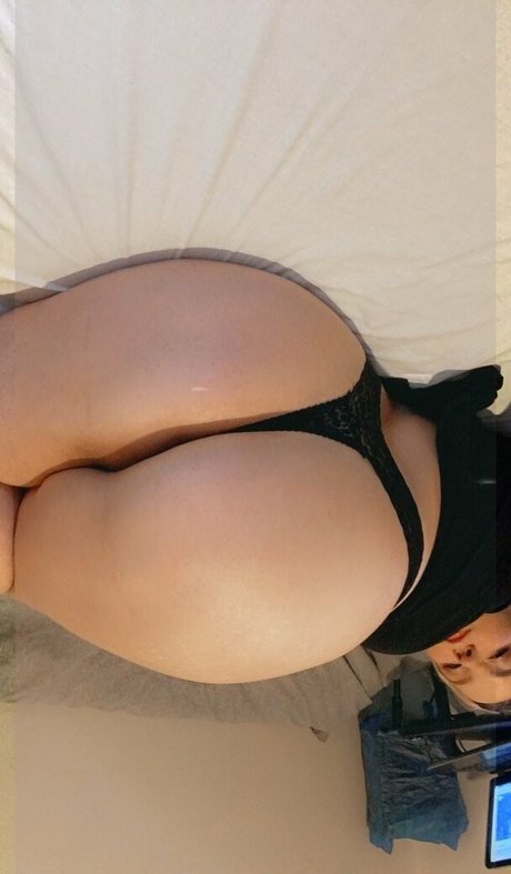 Foto desnuda filtrada de OnlyFans de Moniiquexxx