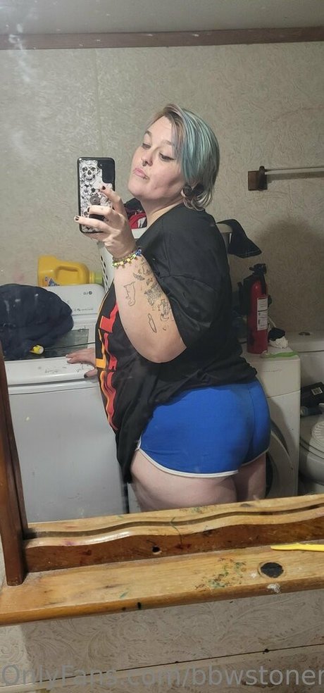 Foto desnuda filtrada de OnlyFans de Bbwstonerdoll
