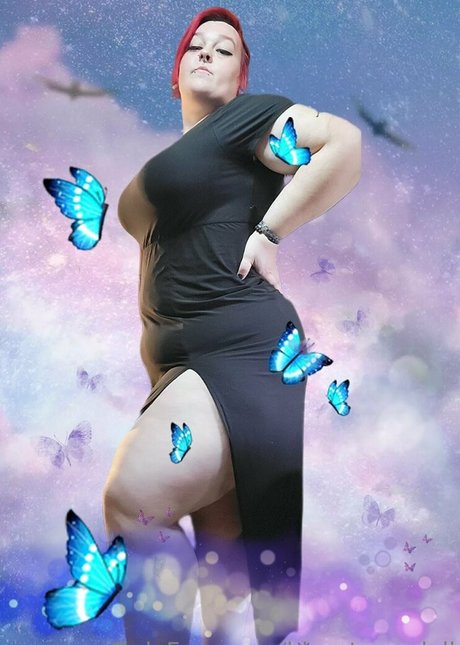 Bbwstonerdoll