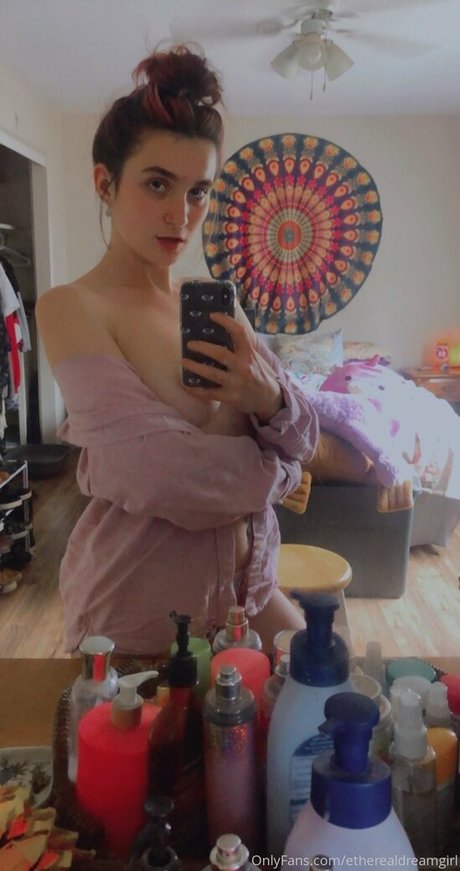 Foto desnuda filtrada de OnlyFans de Etherealdreamgirl