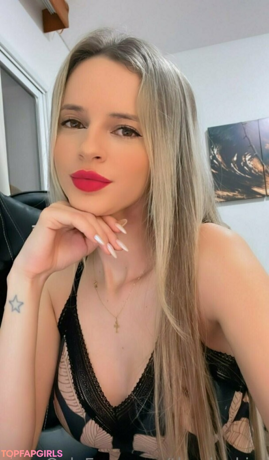 Foto desnuda filtrada de OnlyFans de Theninakim #47 Foto desnuda filtrada de OnlyFans de Theninakim #47