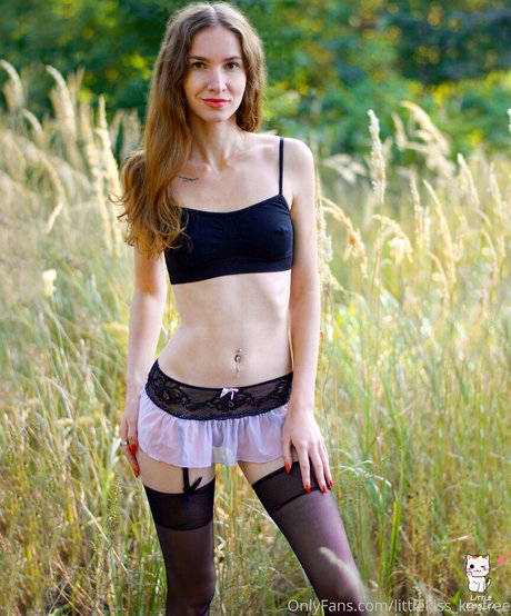 Littlekiss_ka_feet