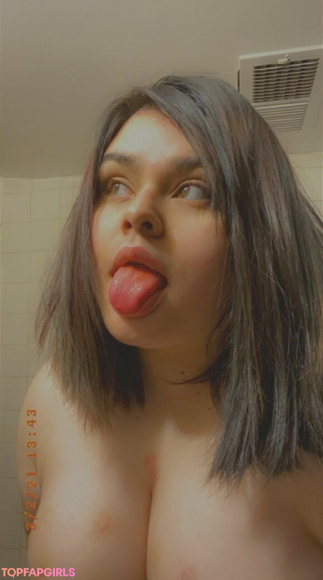 Foto desnuda filtrada de OnlyFans de Ahegaokiri #13 Foto desnuda filtrada de OnlyFans de Ahegaokiri #13