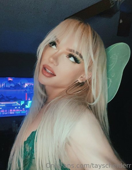 Foto desnuda filtrada de OnlyFans de Tayscheiderr