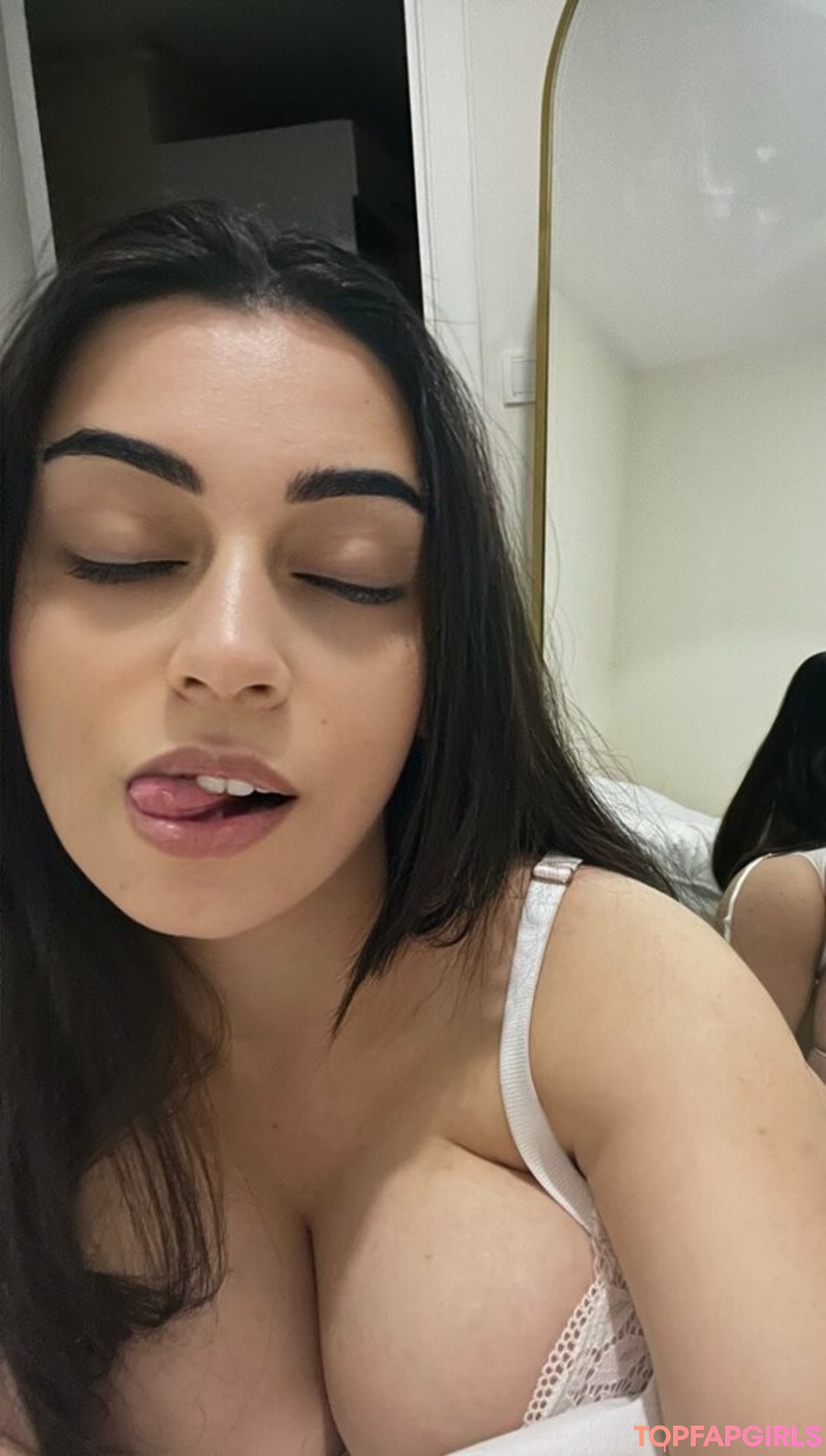 Foto desnuda filtrada de OnlyFans de Naturabody #164 Foto desnuda filtrada de OnlyFans de Naturabody #164