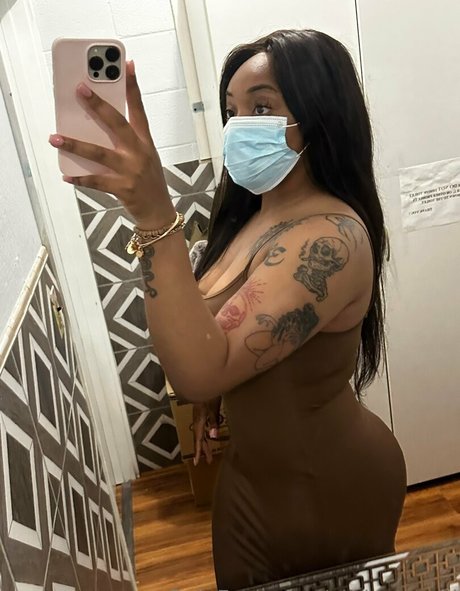 Foto desnuda filtrada de OnlyFans de Melamamiii