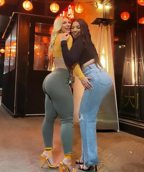 Foto desnuda filtrada de OnlyFans de Lauren M