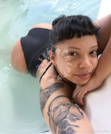 Foto desnuda filtrada de OnlyFans de Leilacherryfree