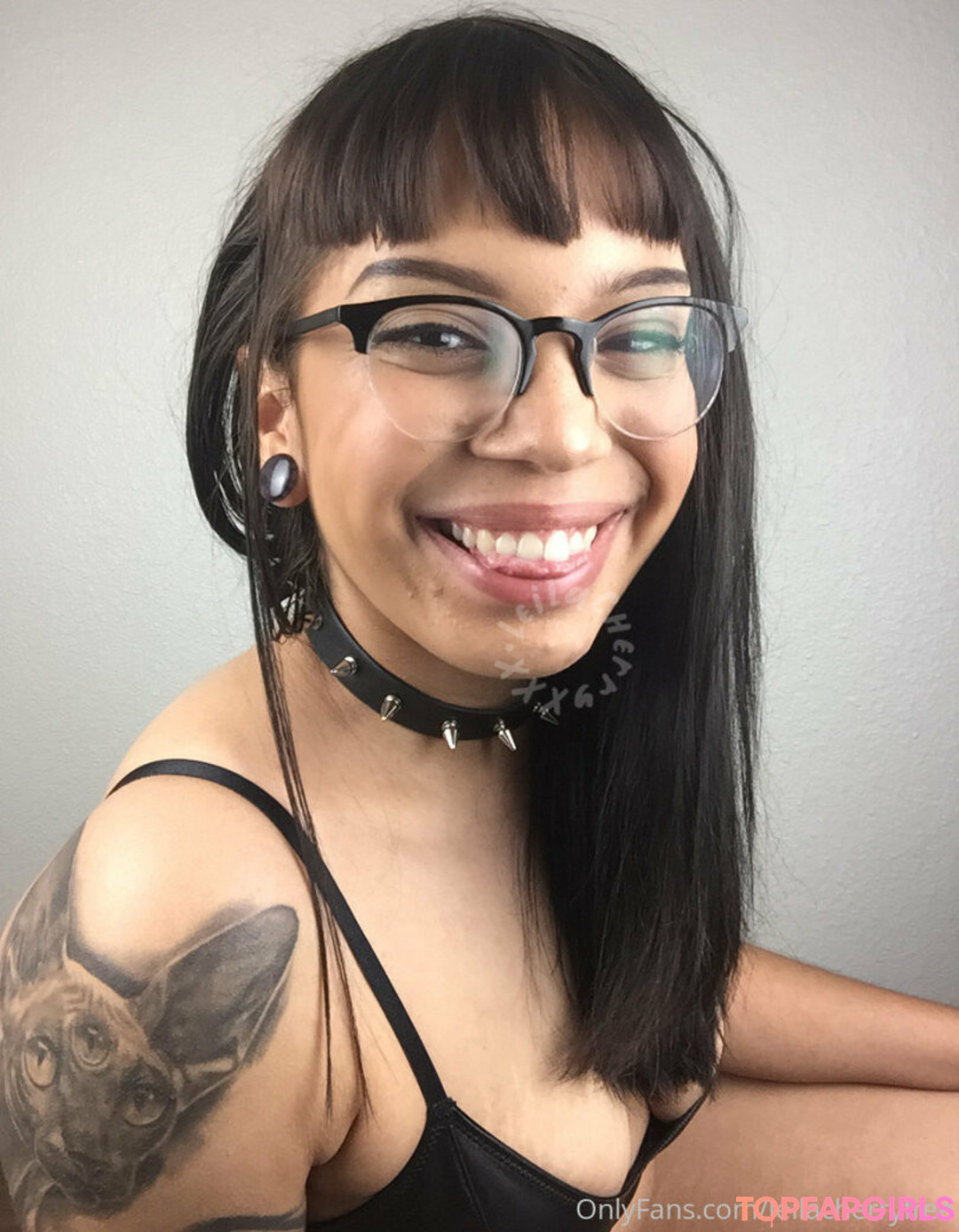 Foto desnuda filtrada de OnlyFans de Leilacherryfree #5 Foto desnuda filtrada de OnlyFans de Leilacherryfree #5