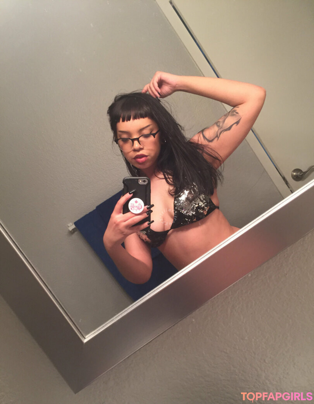 Foto desnuda filtrada de OnlyFans de Leilacherryfree #8 Foto desnuda filtrada de OnlyFans de Leilacherryfree #8