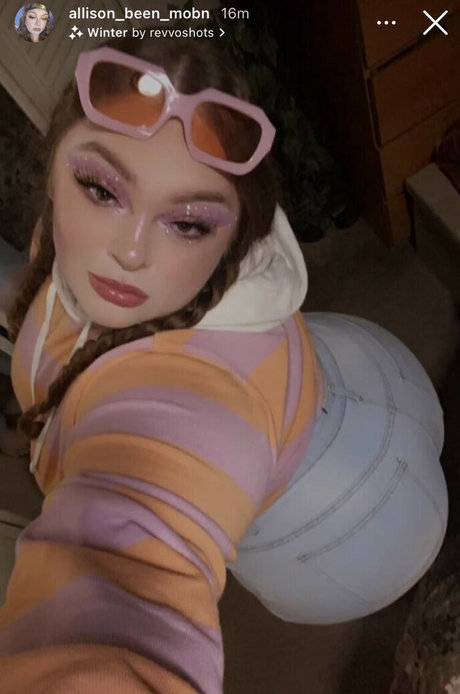 Foto desnuda filtrada de OnlyFans de Allisonbeenmobn