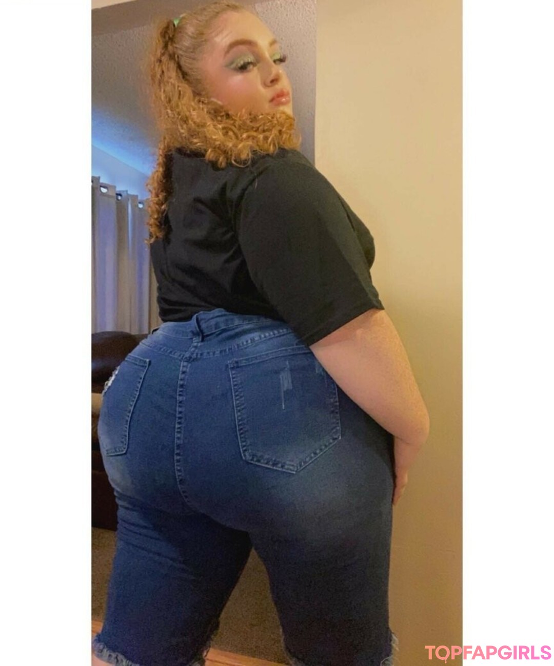 Foto desnuda filtrada de OnlyFans de Allisonbeenmobn #6 Foto desnuda filtrada de OnlyFans de Allisonbeenmobn #6