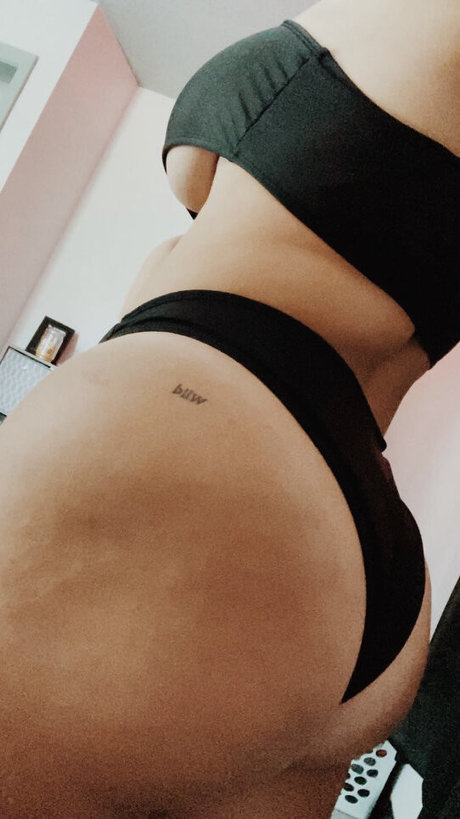 Foto desnuda filtrada de OnlyFans de Jaley S