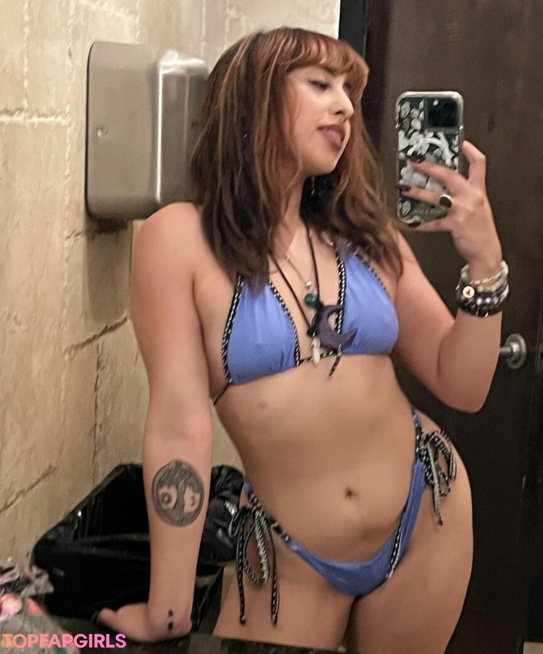 Foto desnuda filtrada de OnlyFans de Secretlifeofstephhh #20 Foto desnuda filtrada de OnlyFans de Secretlifeofstephhh #20