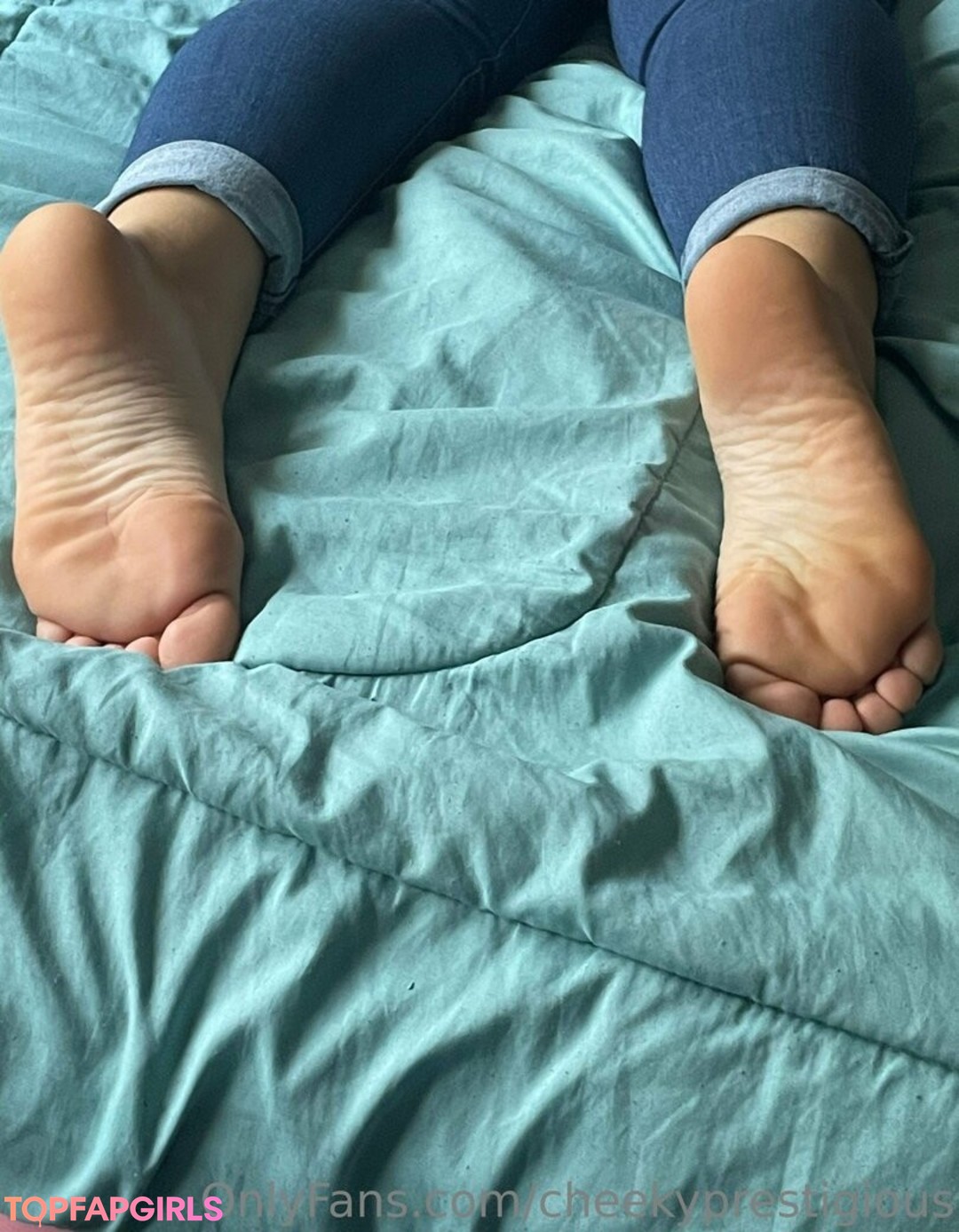 Foto desnuda filtrada de OnlyFans de Cheekyprestigious #16 Foto desnuda filtrada de OnlyFans de Cheekyprestigious #16