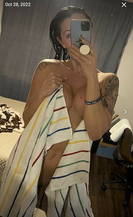 Foto desnuda filtrada de OnlyFans de Rowdy Rubi