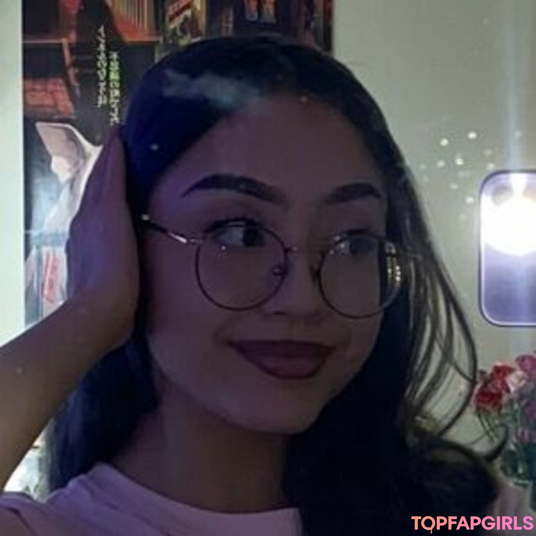 Foto desnuda filtrada de OnlyFans de Prettiestpics #20 Foto desnuda filtrada de OnlyFans de Prettiestpics #20