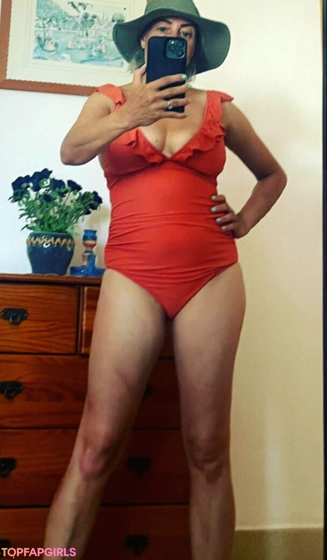 Foto desnuda filtrada de OnlyFans de Sarah Cawood #26 Foto desnuda filtrada de OnlyFans de Sarah Cawood #26