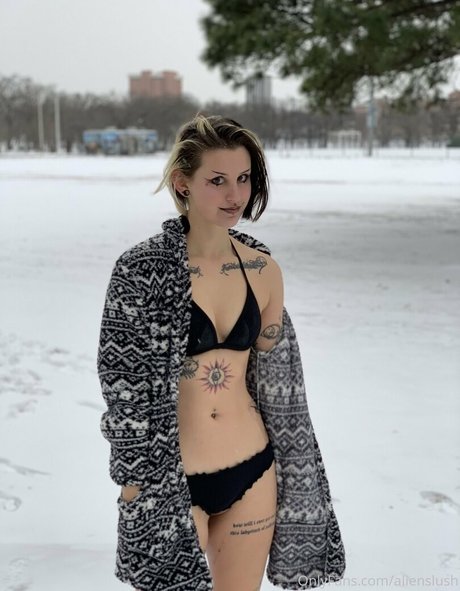 Foto desnuda filtrada de OnlyFans de Alienslush