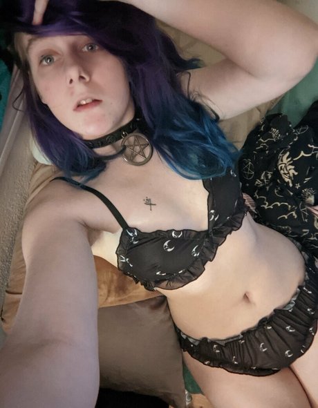 Foto desnuda filtrada de OnlyFans de Skywolfie