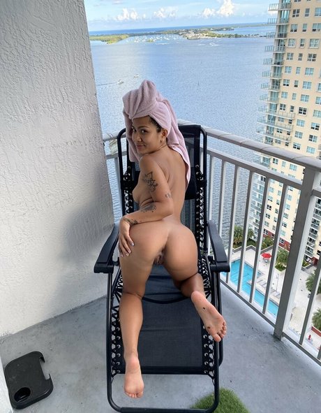 Foto desnuda filtrada de OnlyFans de Yumi Sin