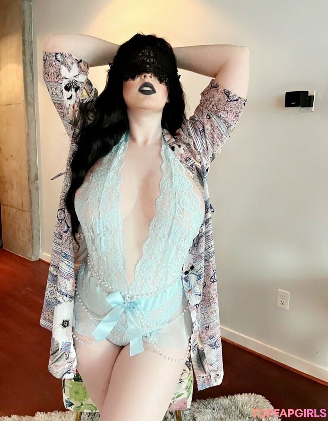 Foto desnuda filtrada de OnlyFans de Lacemaskedsnofree #10 Foto desnuda filtrada de OnlyFans de Lacemaskedsnofree #10