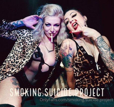 Foto desnuda filtrada de OnlyFans de Smokingsuicideproject