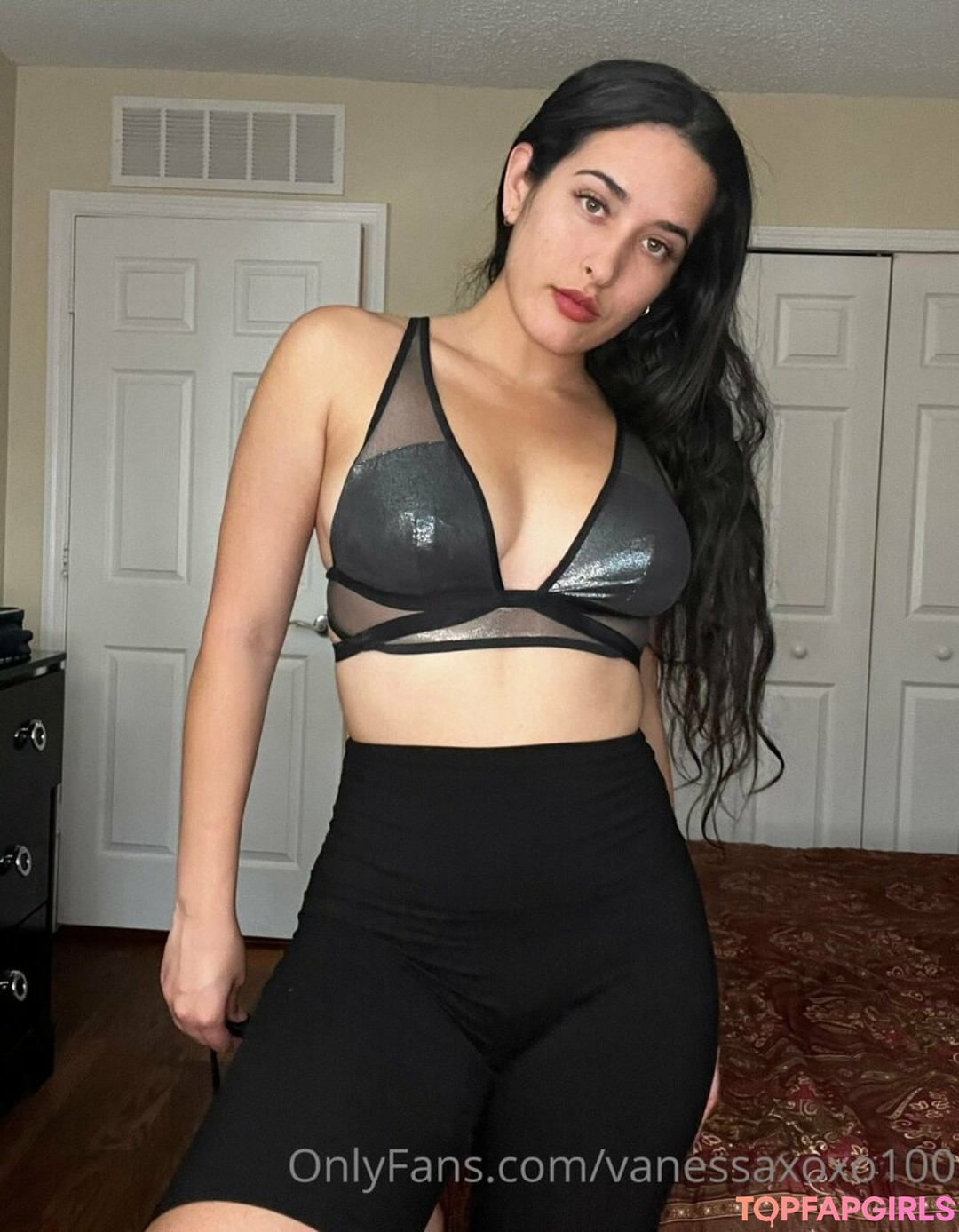 Foto desnuda filtrada de OnlyFans de Vanessaxoxo100 #25 Foto desnuda filtrada de OnlyFans de Vanessaxoxo100 #25