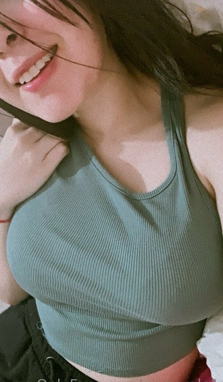 Foto desnuda filtrada de OnlyFans de Raffaellat