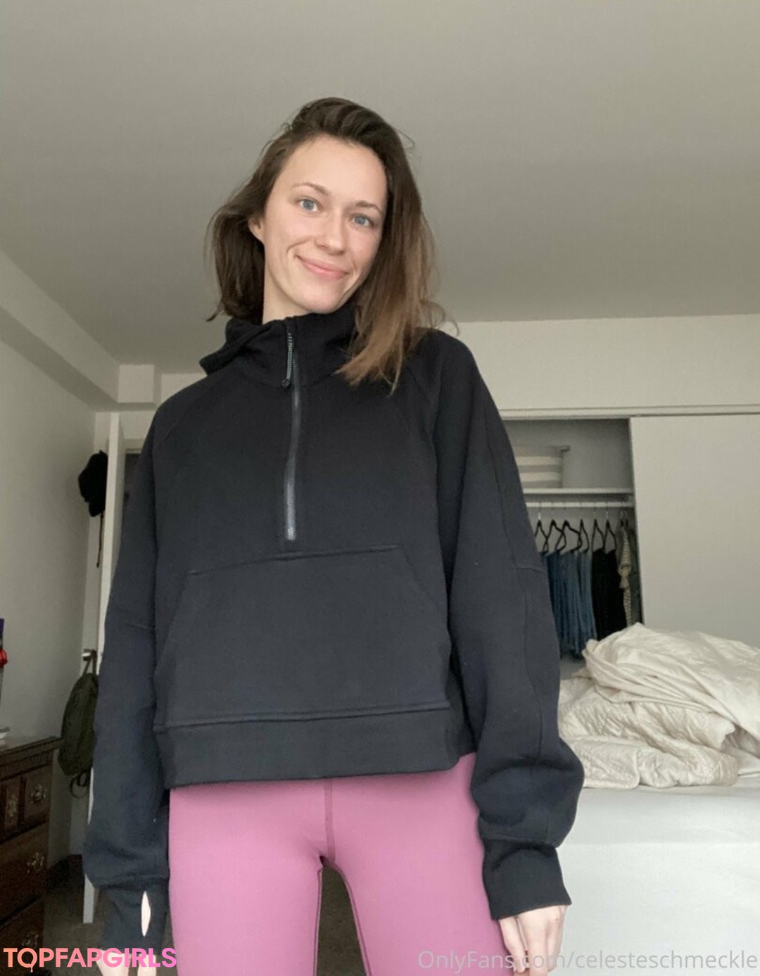 Foto desnuda filtrada de OnlyFans de Celesteschmeckle #426 Foto desnuda filtrada de OnlyFans de Celesteschmeckle #426