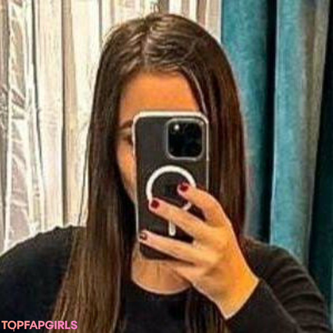 Foto desnuda filtrada de OnlyFans de Therealgiana #9 Foto desnuda filtrada de OnlyFans de Therealgiana #9