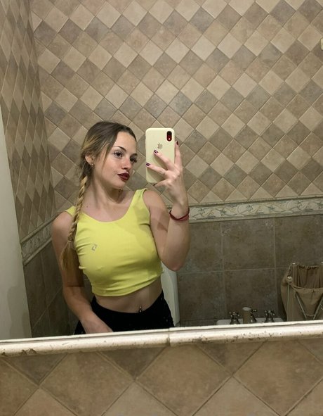 Foto desnuda filtrada de OnlyFans de Sofiasemine