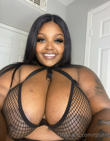 Foto desnuda filtrada de OnlyFans de Tjturnt