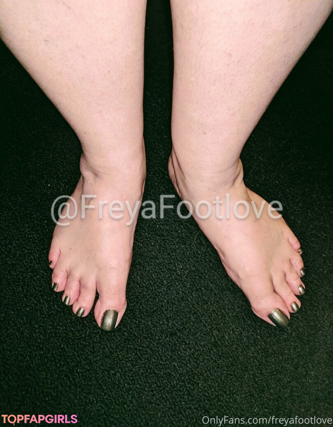 Foto desnuda filtrada de OnlyFans de Freyafootlove #4 Foto desnuda filtrada de OnlyFans de Freyafootlove #4