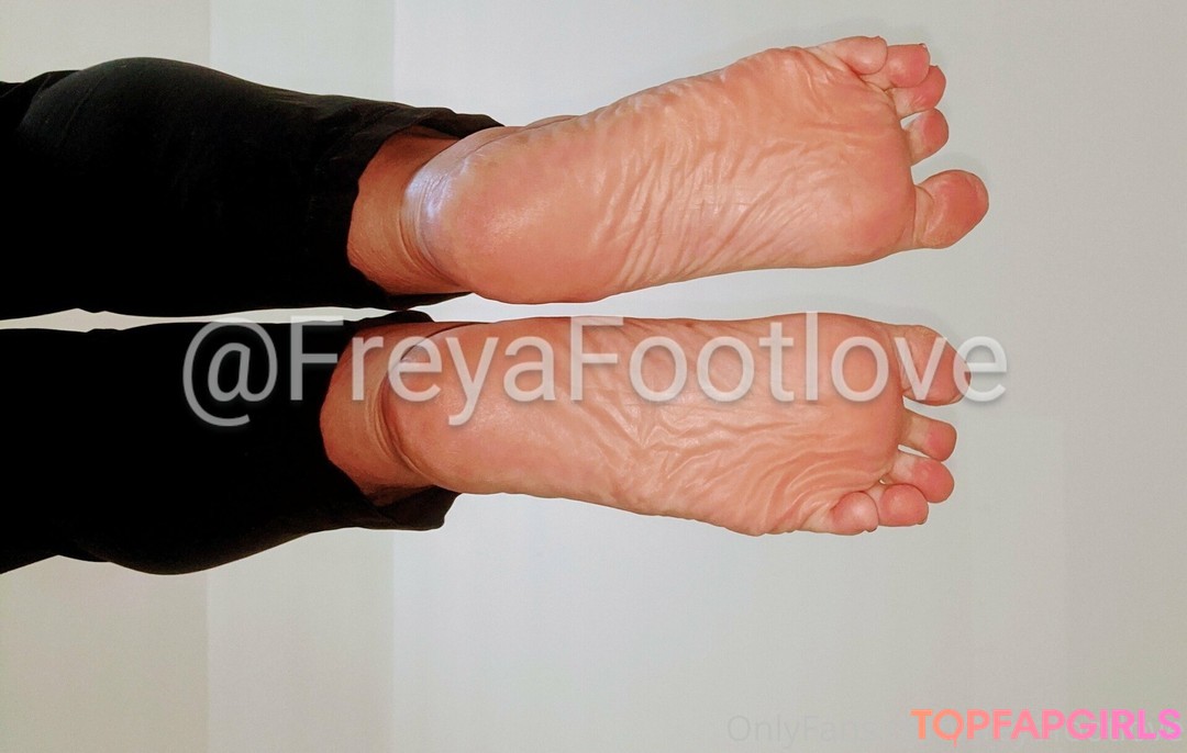 Foto desnuda filtrada de OnlyFans de Freyafootlove #44 Foto desnuda filtrada de OnlyFans de Freyafootlove #44