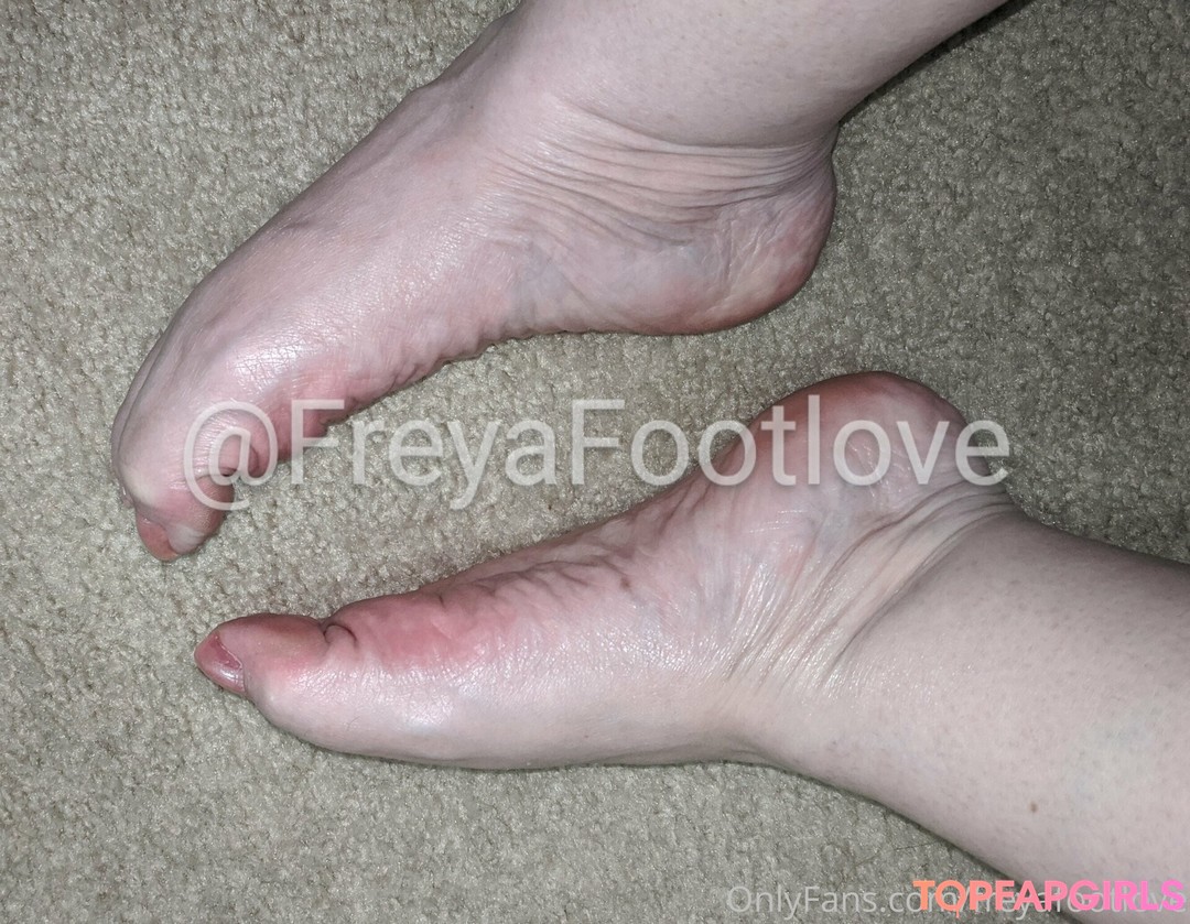 Foto desnuda filtrada de OnlyFans de Freyafootlove #53 Foto desnuda filtrada de OnlyFans de Freyafootlove #53