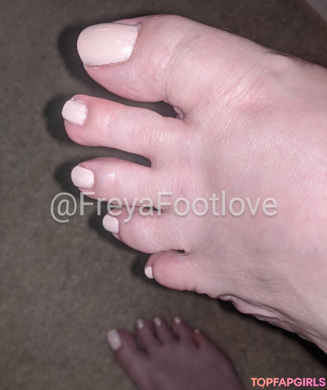Foto desnuda filtrada de OnlyFans de Freyafootlove #57 Foto desnuda filtrada de OnlyFans de Freyafootlove #57