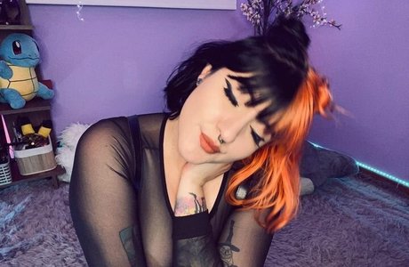 Foto desnuda filtrada de OnlyFans de Berrykww