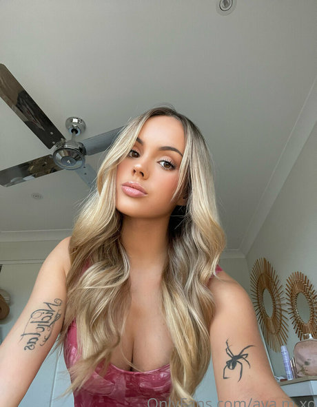 Foto desnuda filtrada de OnlyFans de Avaxchloe